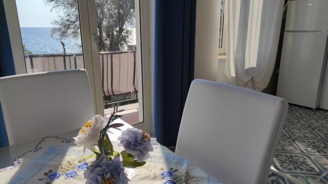 Ferienwohnung La Dimora Delle Sirene Salerno Exterior foto