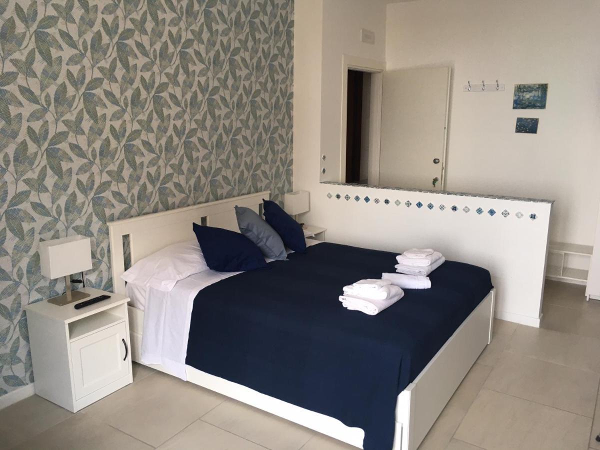 Ferienwohnung La Dimora Delle Sirene Salerno Exterior foto